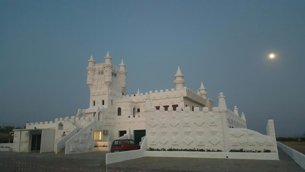 Snow White Castle Apartment Kiotari Esterno foto